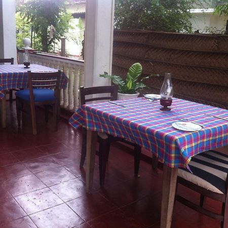 Sea Drift Hotel Negombo Exterior photo