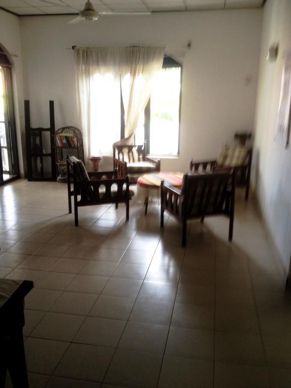 Sea Drift Hotel Negombo Exterior photo